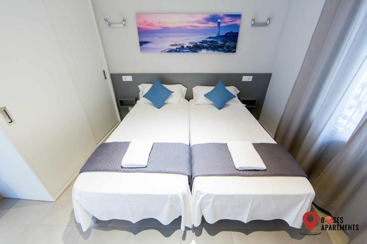 Roses Apartments Ocean 2 Habitaciones Vista Mar Lateral Esterno foto